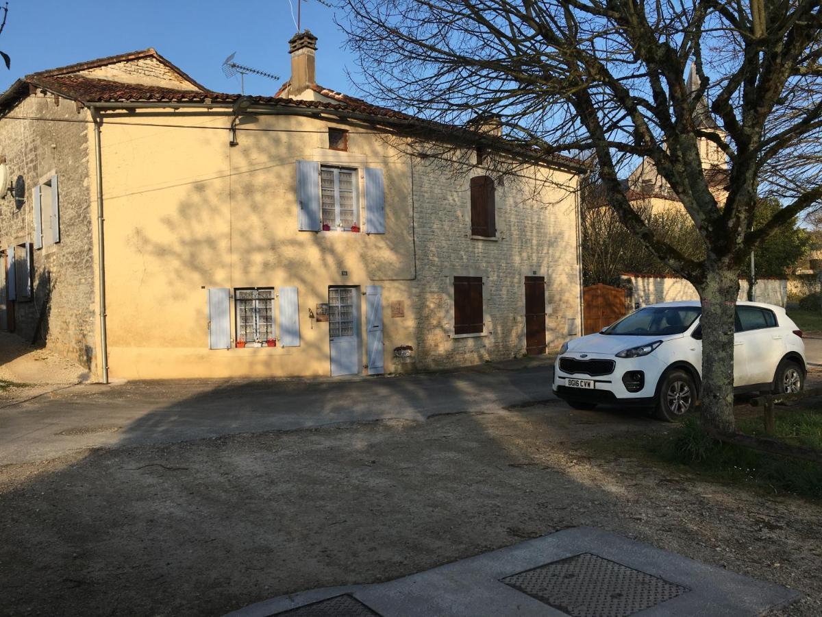 Riverview Verteuil-sur-Charente Exterior photo